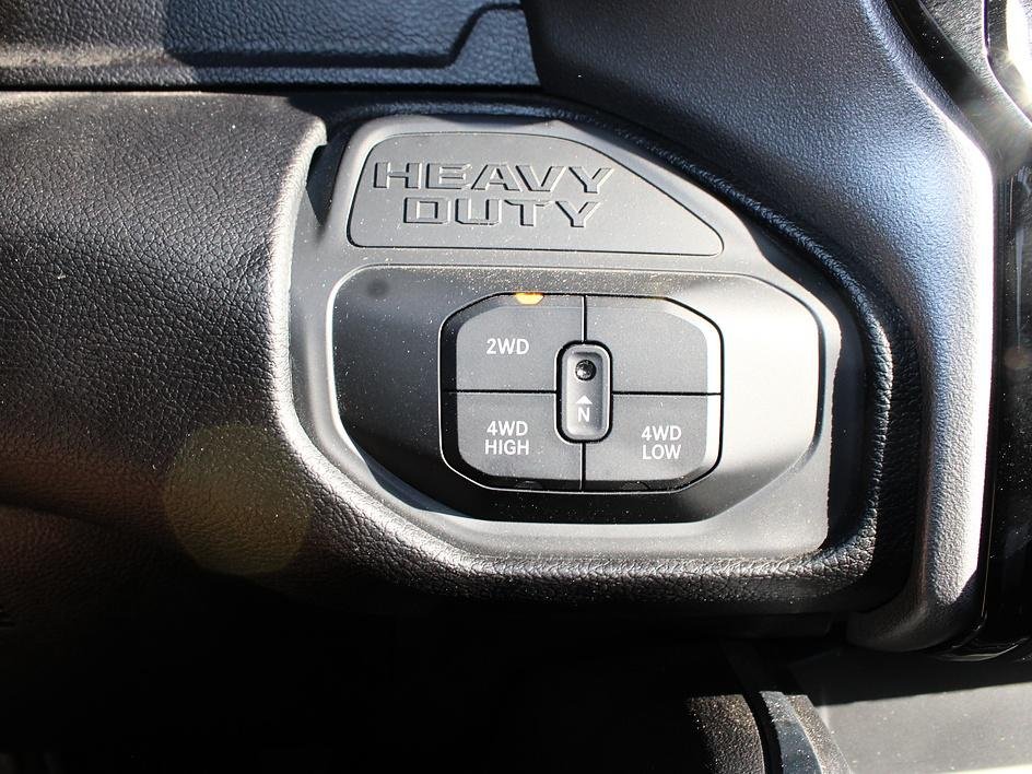 Used 2025 White Ram Laramie image 25