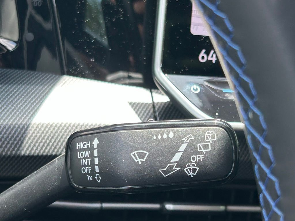 New 2026 White Volkswagen 2.0T image 22