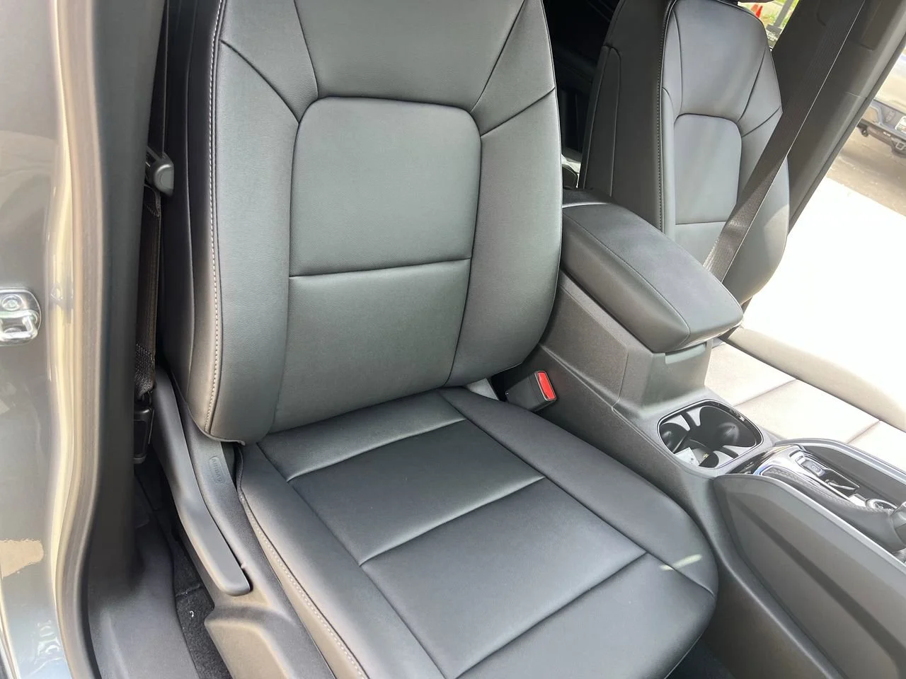 2026 Chevrolet Colorado LT - Photo 28