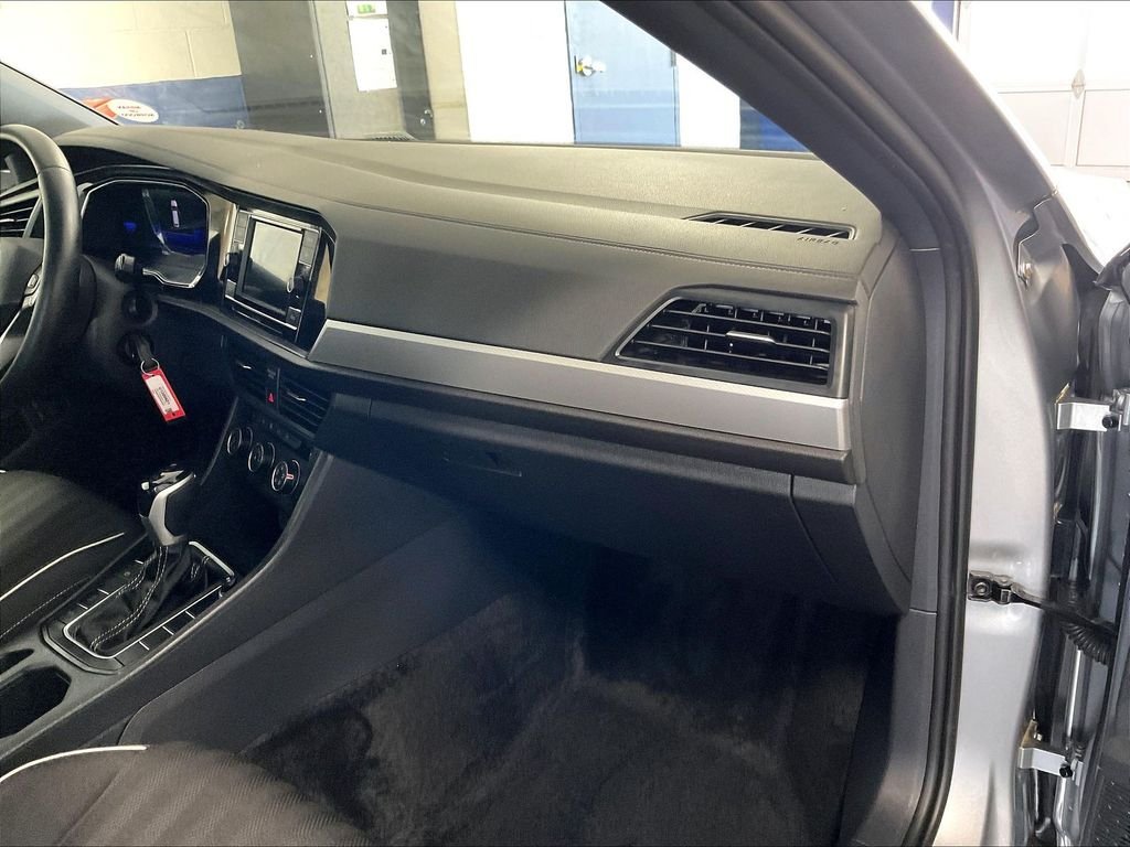 Used 2023 Gray Volkswagen 1.5T Sport image 13
