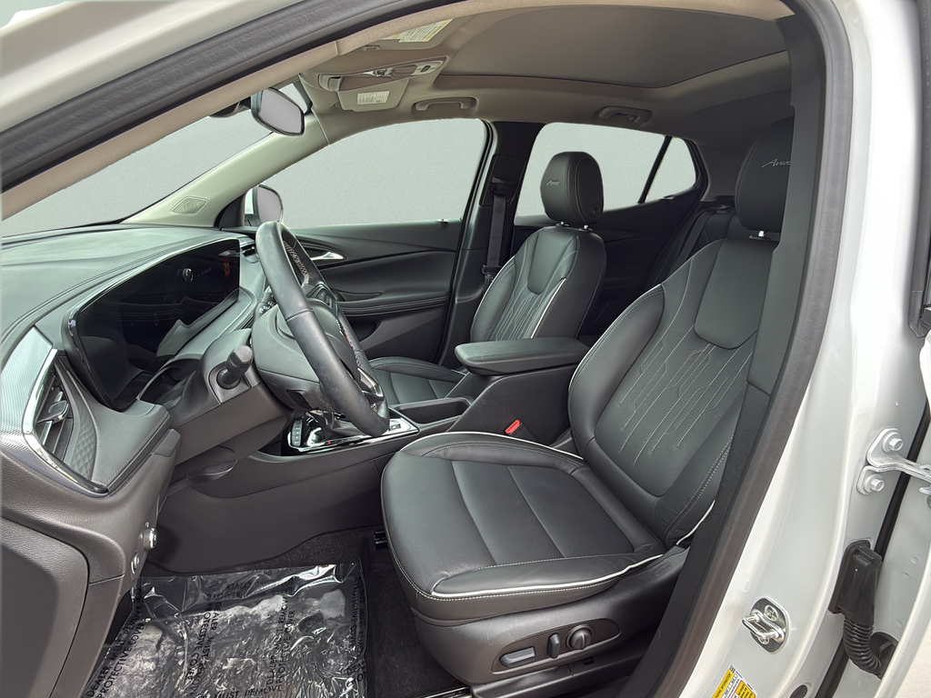 Used 2026 White Frost Tricoat Buick Avenir image 25