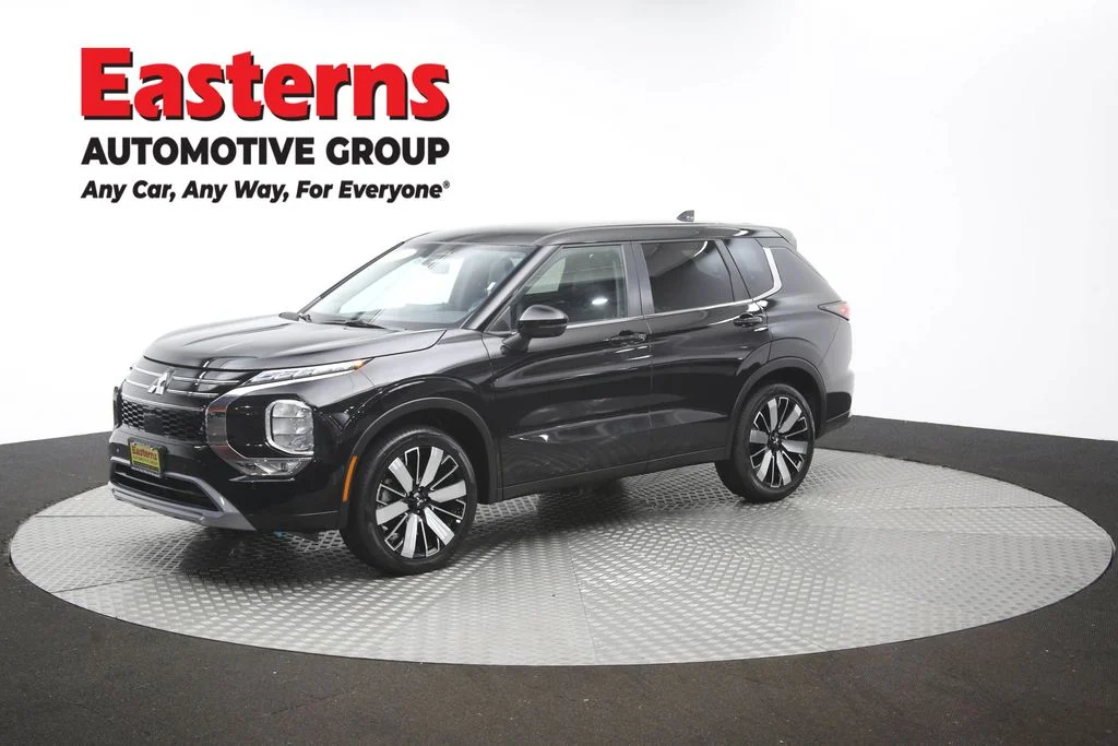 Used 2025 Black Mitsubishi SE image 57