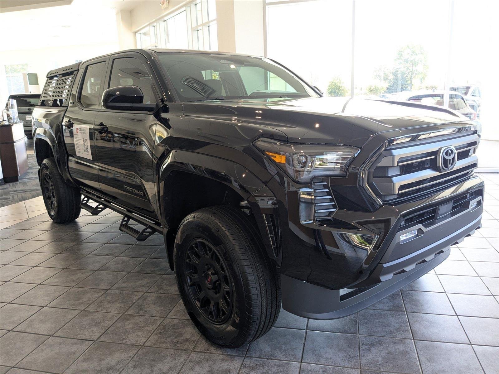 2025 Toyota Tacoma SR5 - Photo 19