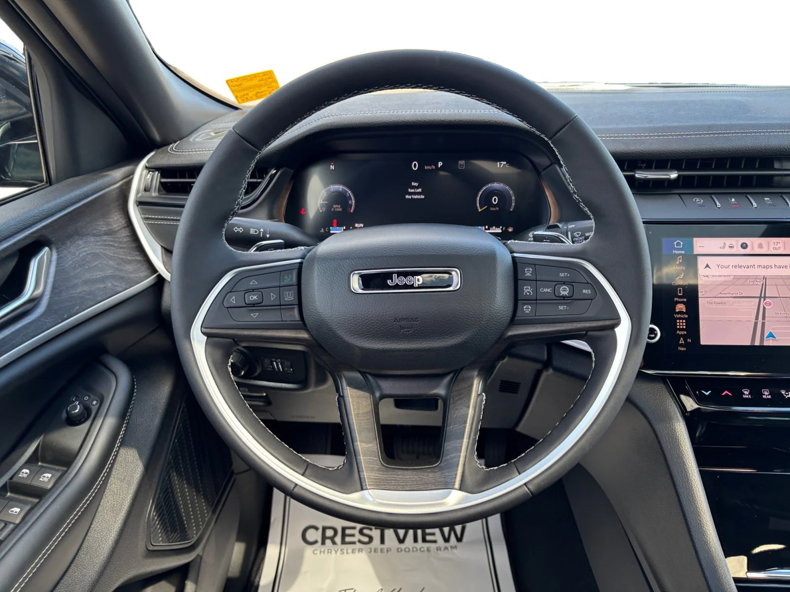 New 2026 Diamond Black Crystal Pearl Jeep Altitude image 13