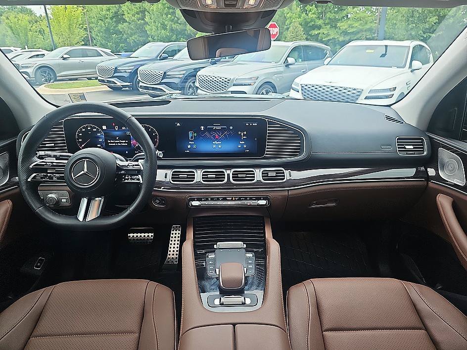 Used 2026 Selenite Gray Metallic Mercedes-Benz GLS 450 image 31