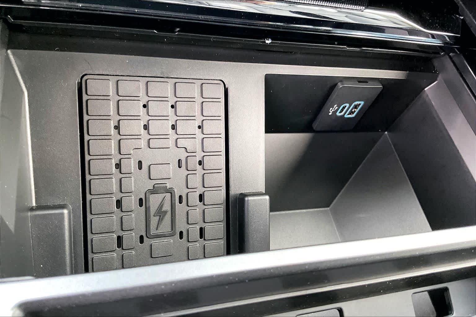 New 2026 Marsh Gray Ford F-250® Lariat® image 15