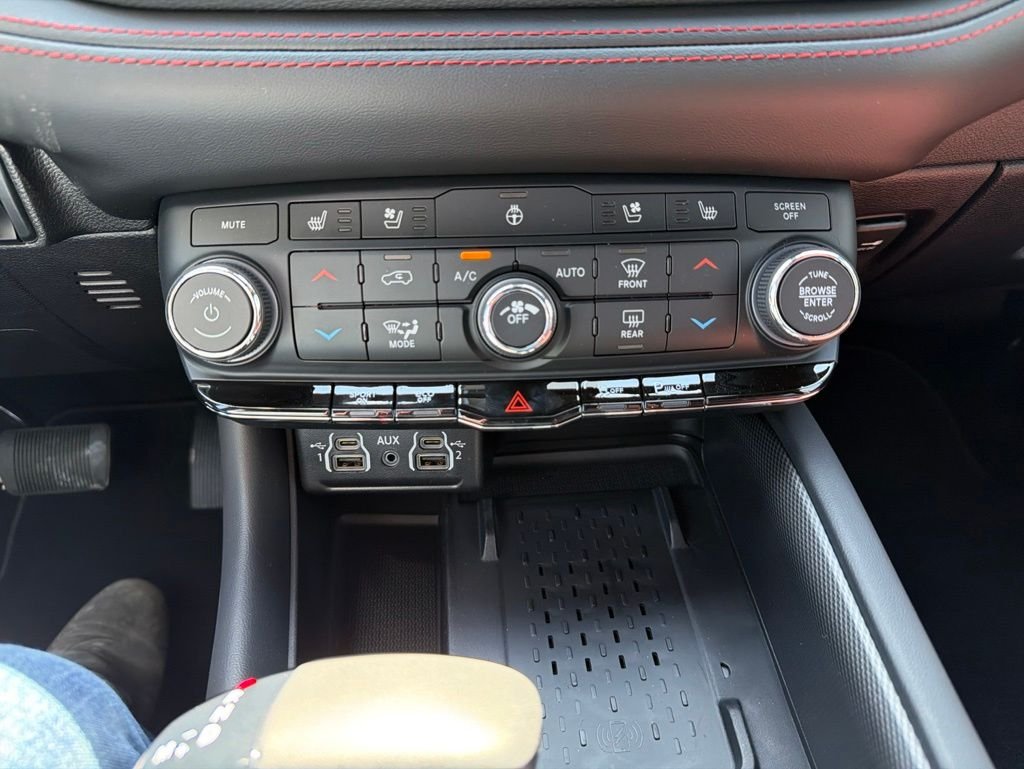 New 2026 Vapor Gray Exterior Paint Dodge GT Plus HEMI V8 image 20