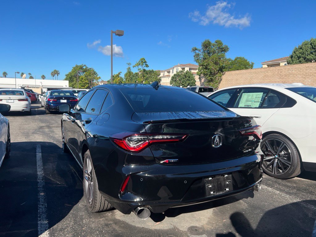Used 2025 Majestic Black Pearl Acura w/A-Spec Package image 6