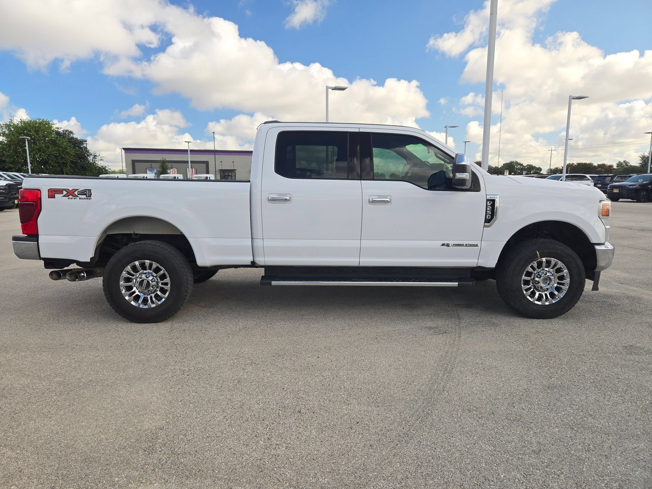 Used 2020 White Ford XLT image 2