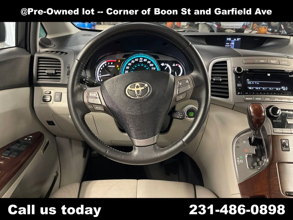 Used 2010 Silver Toyota Base image 16
