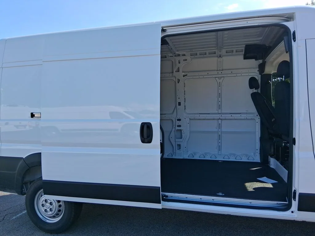 New 2026 Bright White Clear-Coat Exterior Paint RAM High Roof image 24
