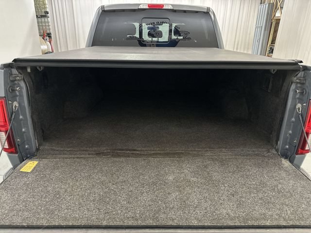 Used 2019  Ford XL image 22