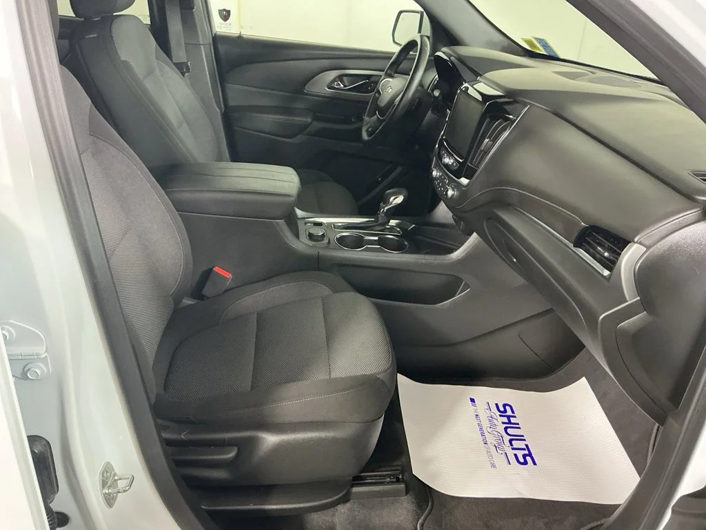 Used 2023 White Chevrolet LT image 22