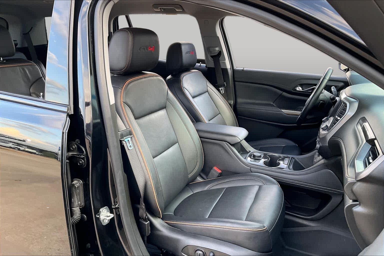Used 2023 Ebony Twilight Metallic GMC AT4 image 8