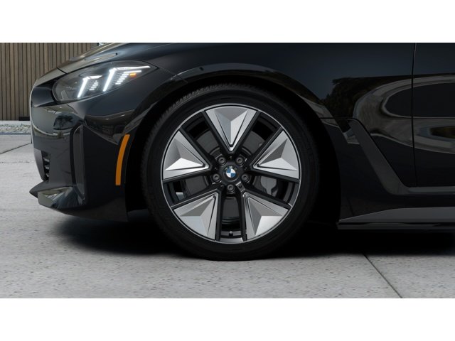 New 2026 Black Sapphire Metallic BMW i4 image 7