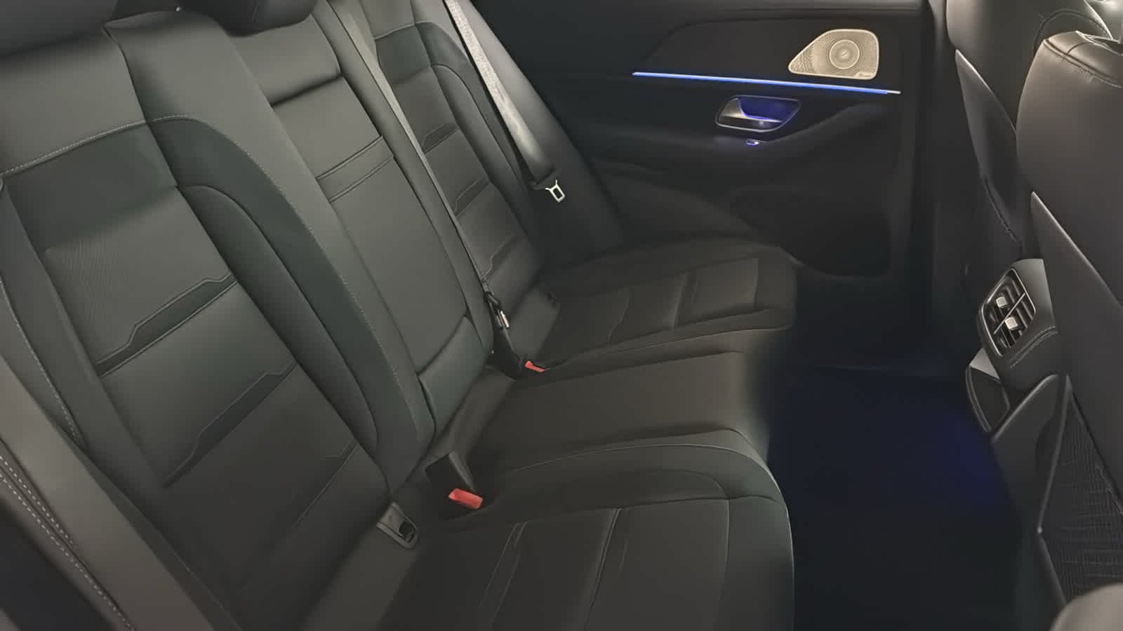 New 2026 Polar White Mercedes-Benz AMG® GLE 53 image 33
