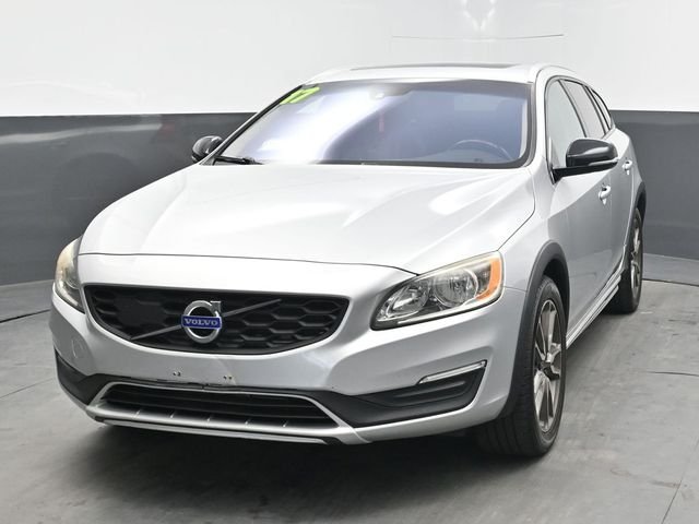 Used 2017 Silver Volvo T5 image 2
