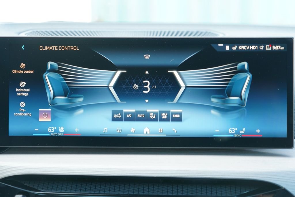 New 2026 Brooklyn Grey Metallic BMW xDrive40 image 17