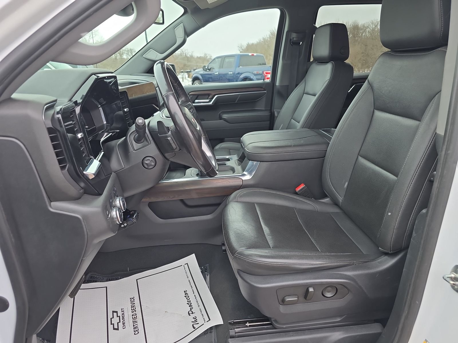 Used 2023 Summit White GMC SLT image 9