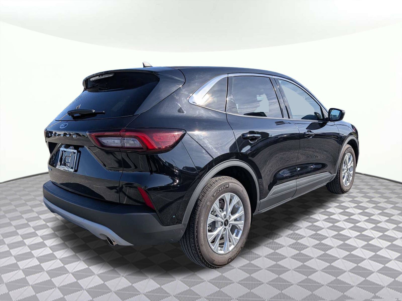 Used 2024 Black Ford Active image 3