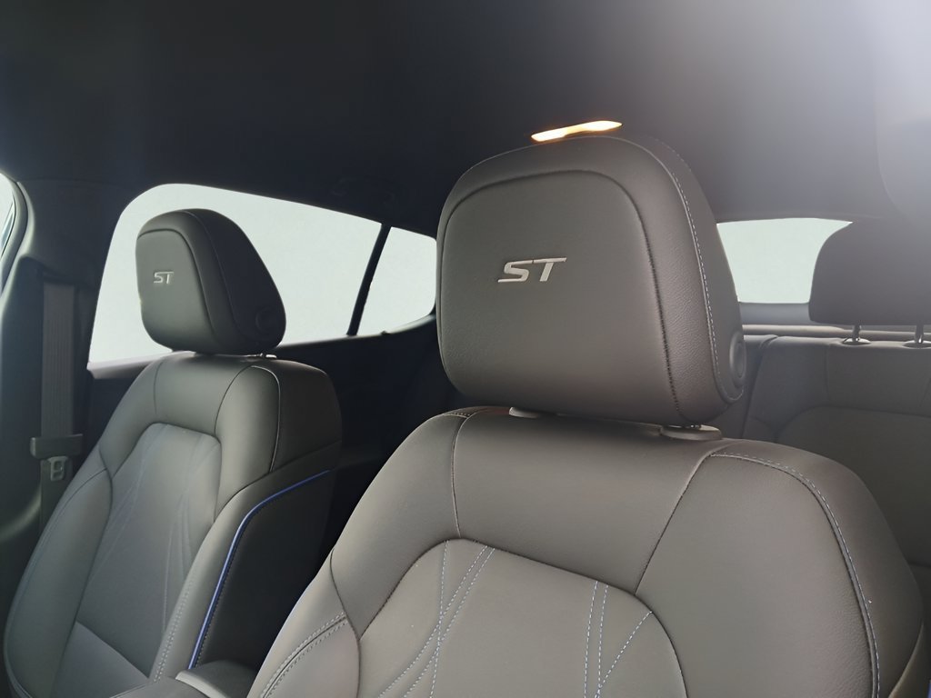 2026 Buick Envista Sport Touring - Photo 10