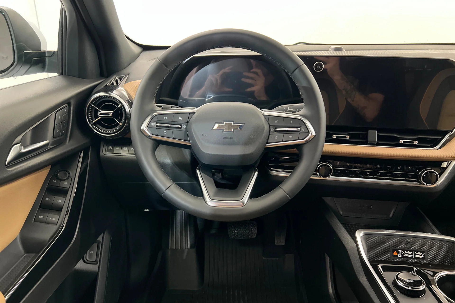 2027 Chevrolet Equinox ACTIV - Photo 12