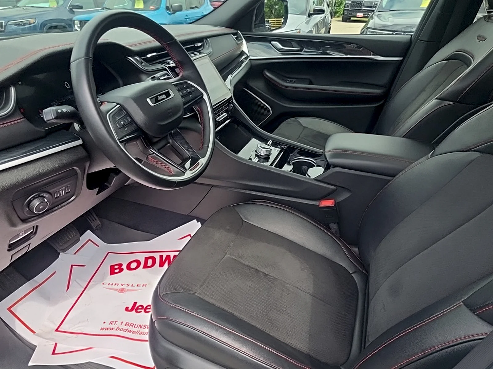 Used 2022 Bright White Clearcoat Jeep Trailhawk 4x4 image 9