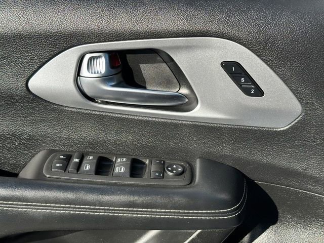Used 2022 White Chrysler Touring L image 25