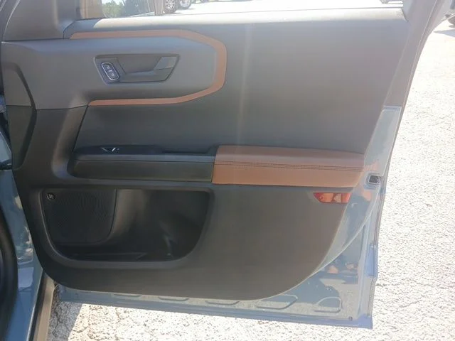 Used 2022 Blue Ford Badlands image 41
