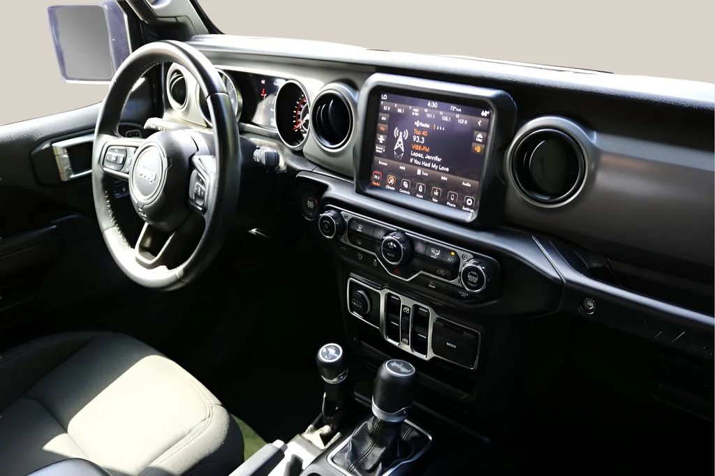 Used 2021 Black Jeep Unlimited Sport S image 21