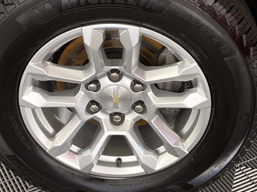 Used 2022 Red Chevrolet LT image 26