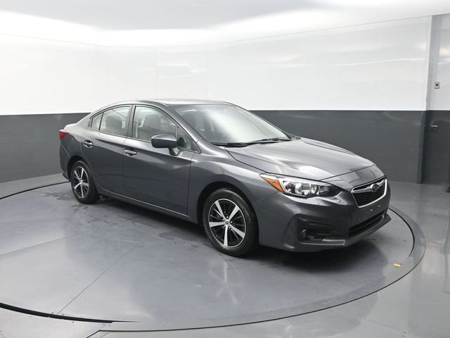 Used 2019 Gray Subaru 2.0i Premium image 10