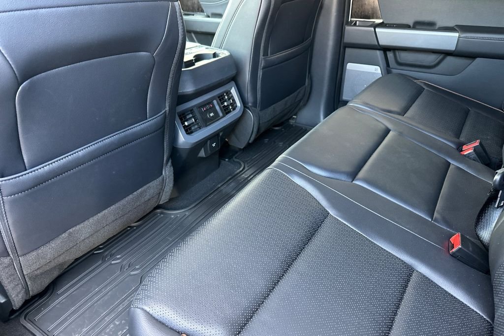 2025 Ford F-250 Super Duty Lariat - Photo 12