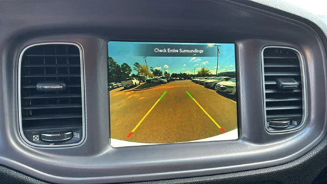 Used 2023 White Dodge SXT image 26