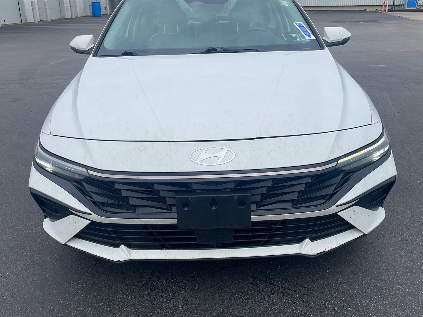 Used 2024 Serenity White Hyundai Limited image 8