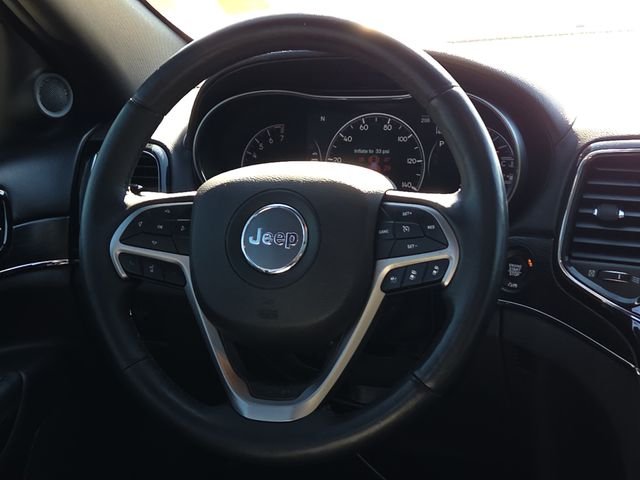 Used 2019 Silver Jeep Overland image 13