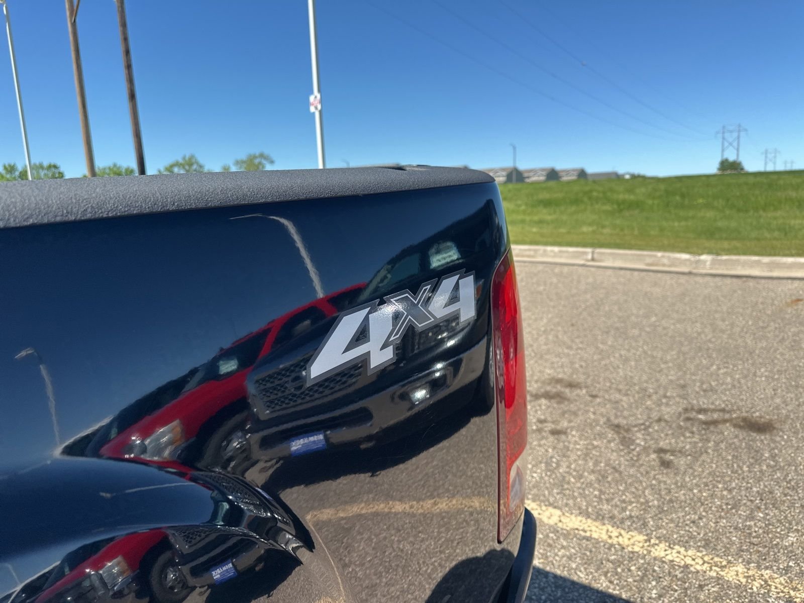 Used 2010 Black GMC SLT image 24