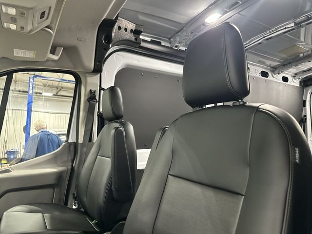 New 2026 Oxford White Ford Cargo Van image 20