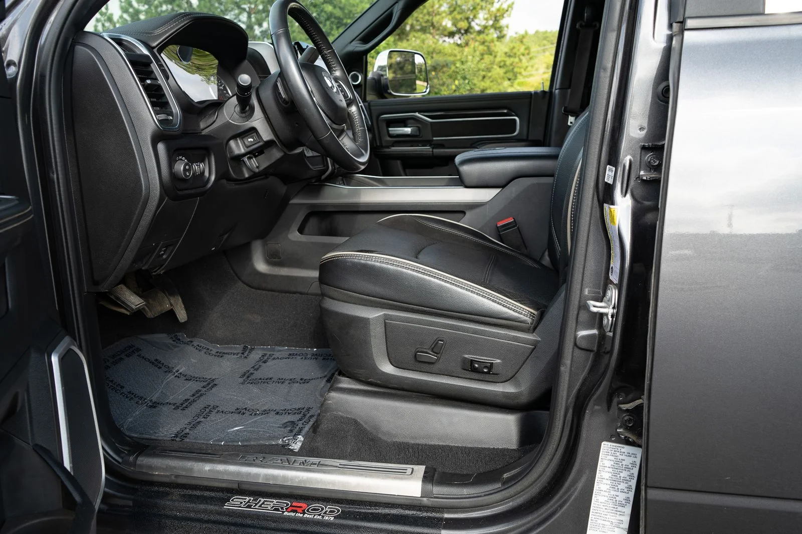 Used 2022 Gray Ram Laramie image 18