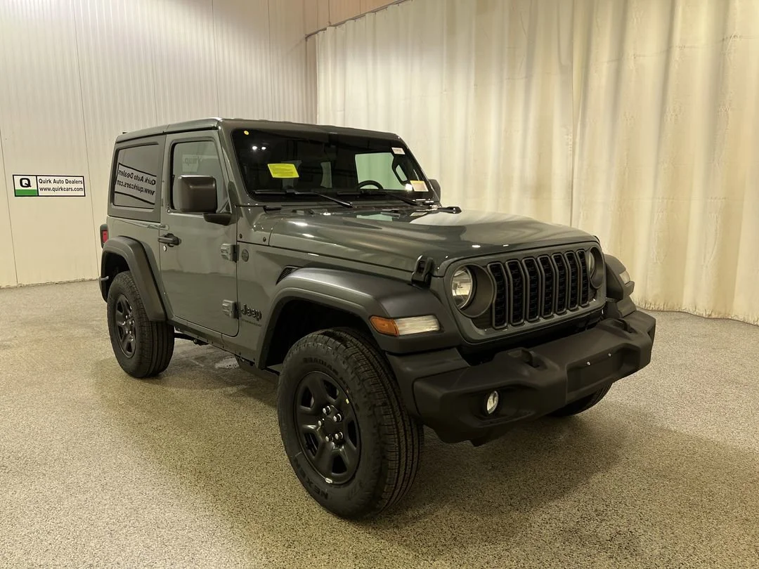 2026 Jeep Wrangler Sport's photo