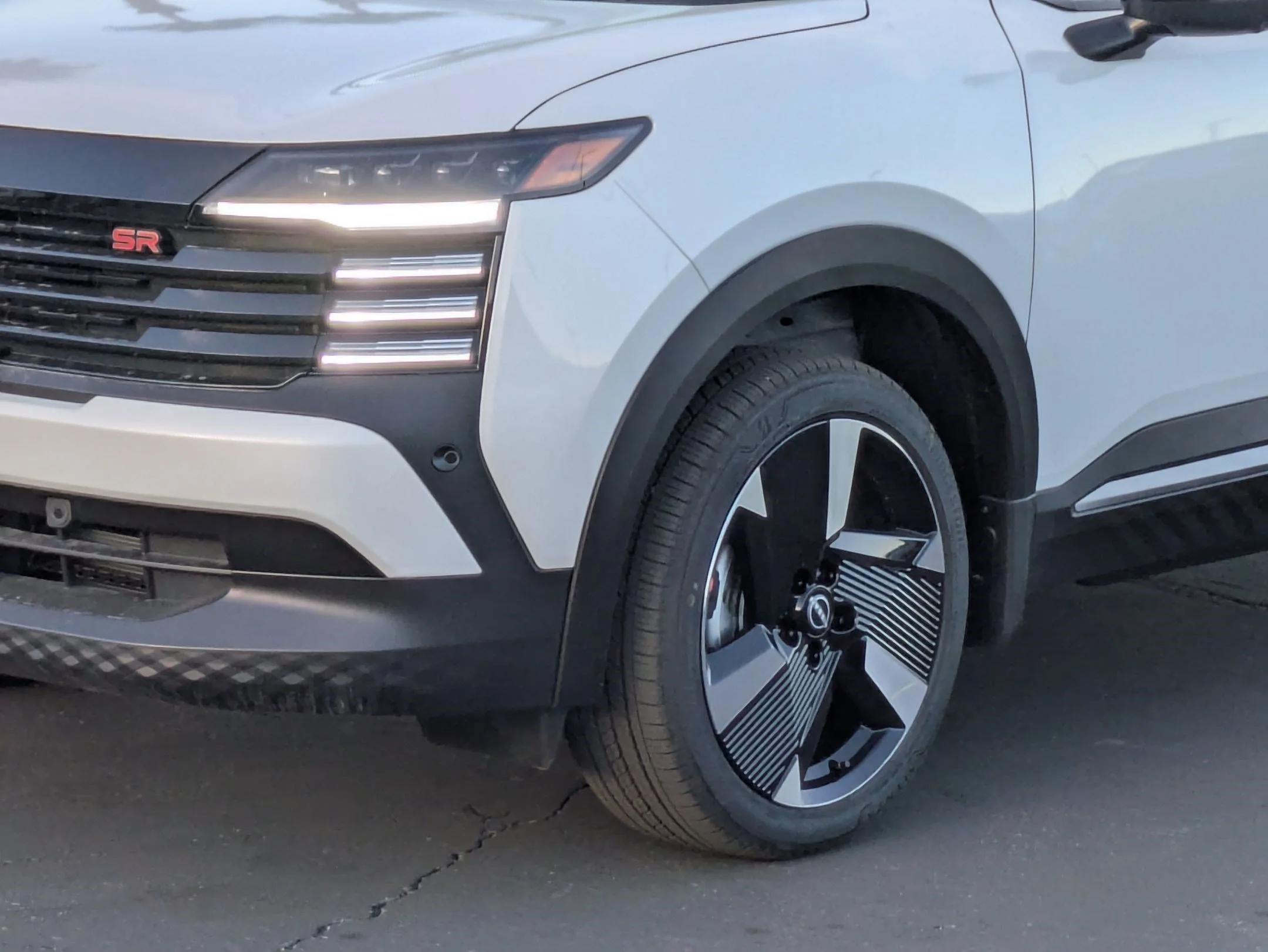 New 2026 Aspen White Tricoat Nissan SR image 7