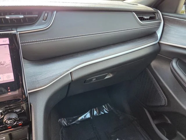 Certified Used 2025 Black Jeep Limited image 27