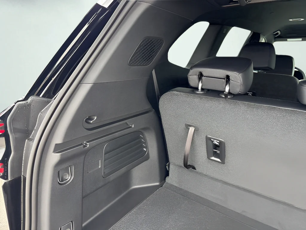 2026 GMC Acadia Elevation - Photo 8