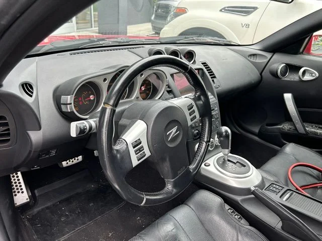 Used 2006 Red Nissan Touring image 11