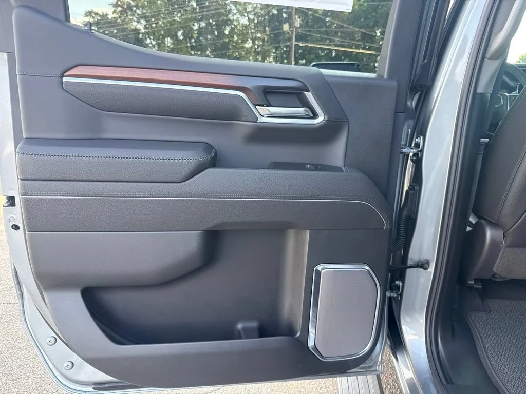 Used 2026 Sterling Metallic GMC Denali image 33