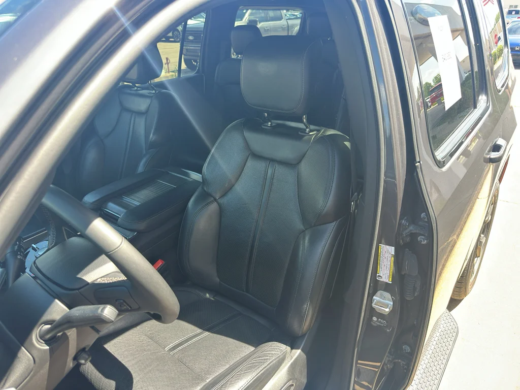 Used 2024 Gray Jeep Series III image 30