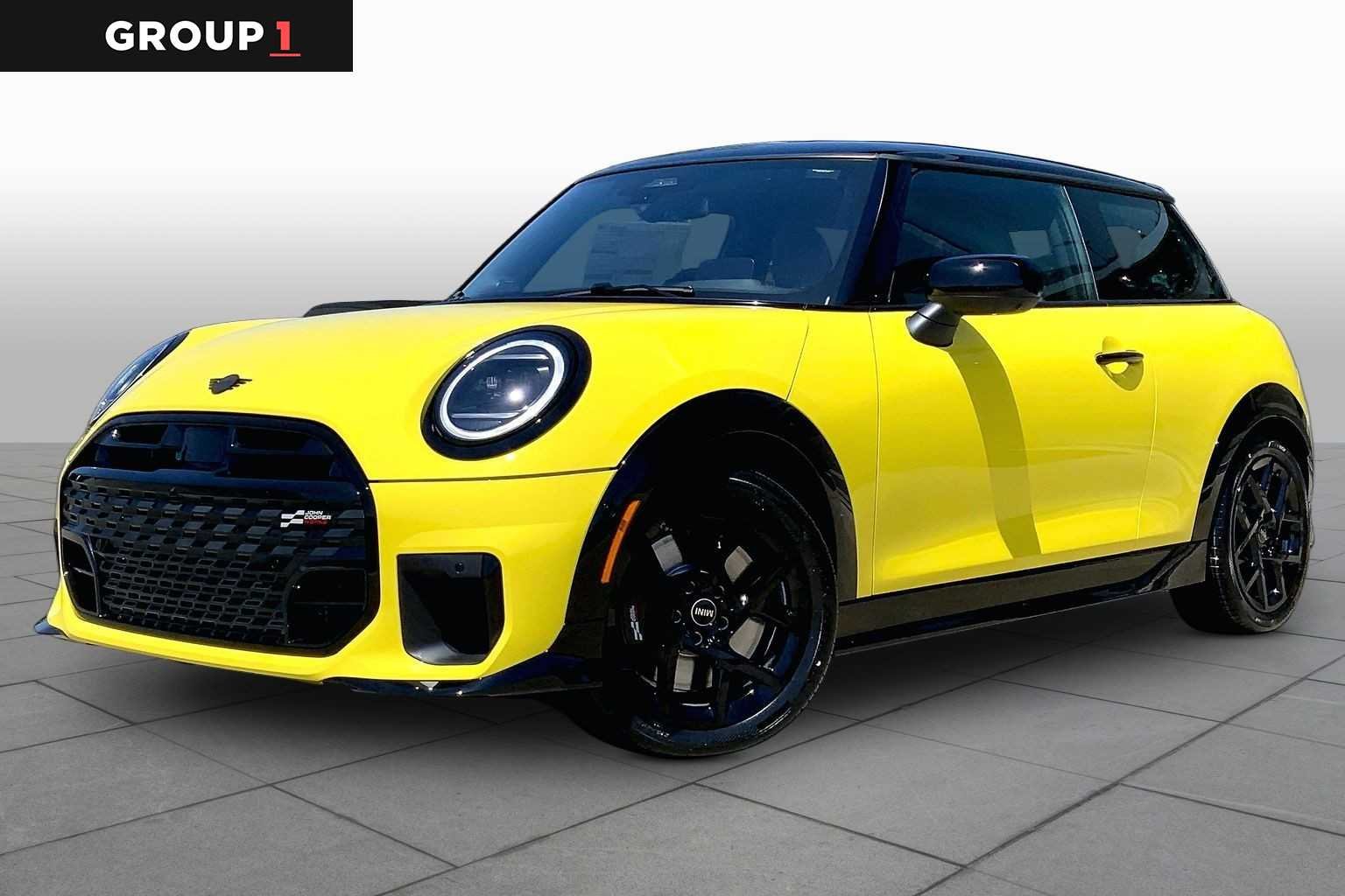 2026 MINI Hardtop Cooper S's photo