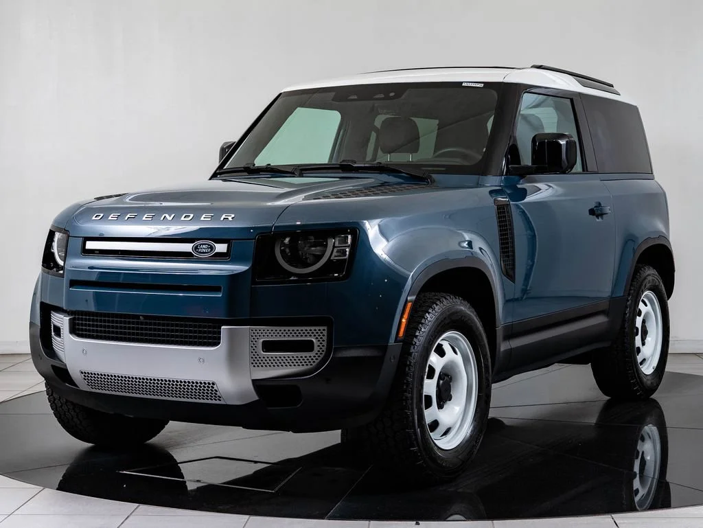 2023 Land Rover Defender S's photo