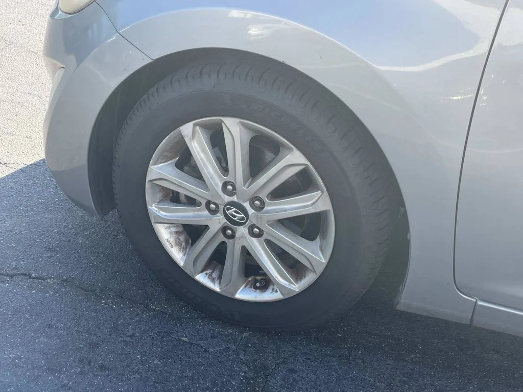 Used 2014 Gray Hyundai SE image 12