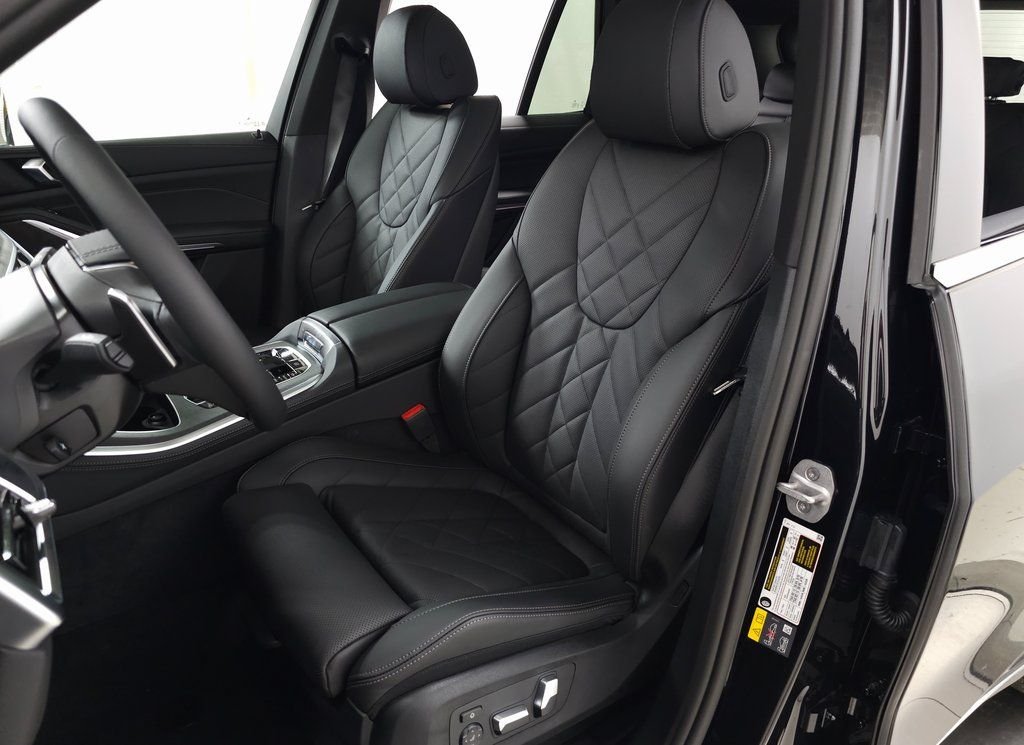 Used 2026 Black Sapphire Metallic BMW xDrive50e image 15